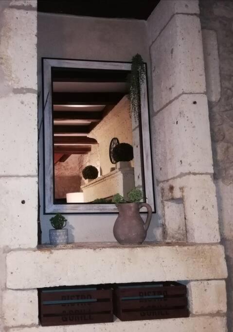 Maison Charentaise A La Campagne Becheresse Εξωτερικό φωτογραφία