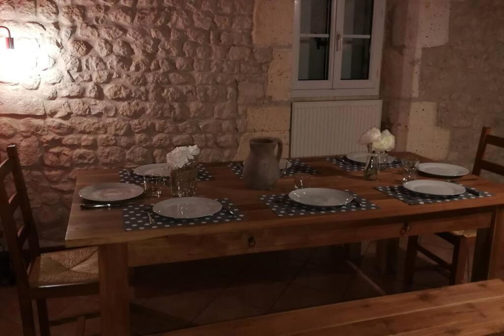 Maison Charentaise A La Campagne Becheresse Εξωτερικό φωτογραφία